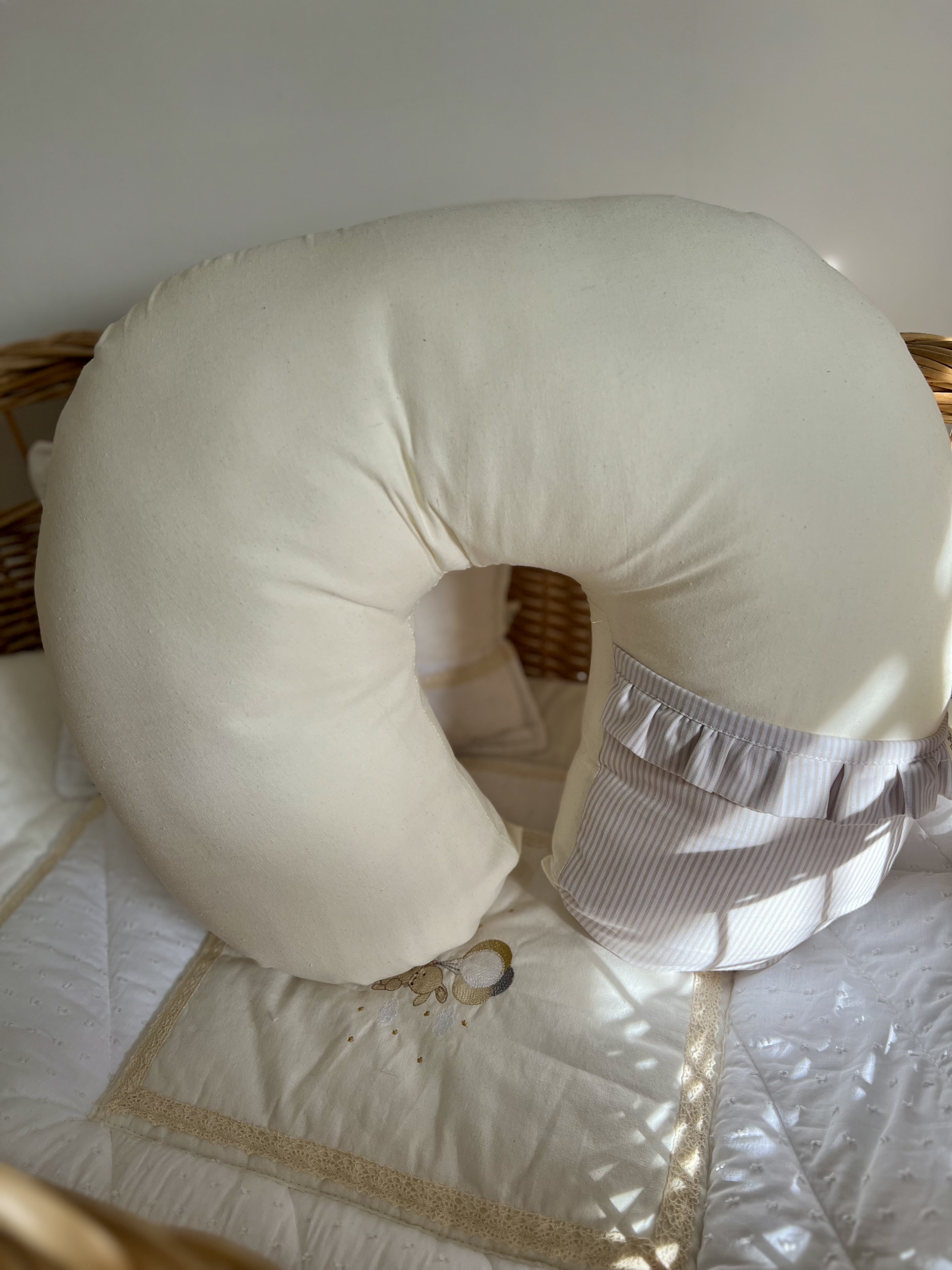 Almohadón de lactancia con funda desmontable