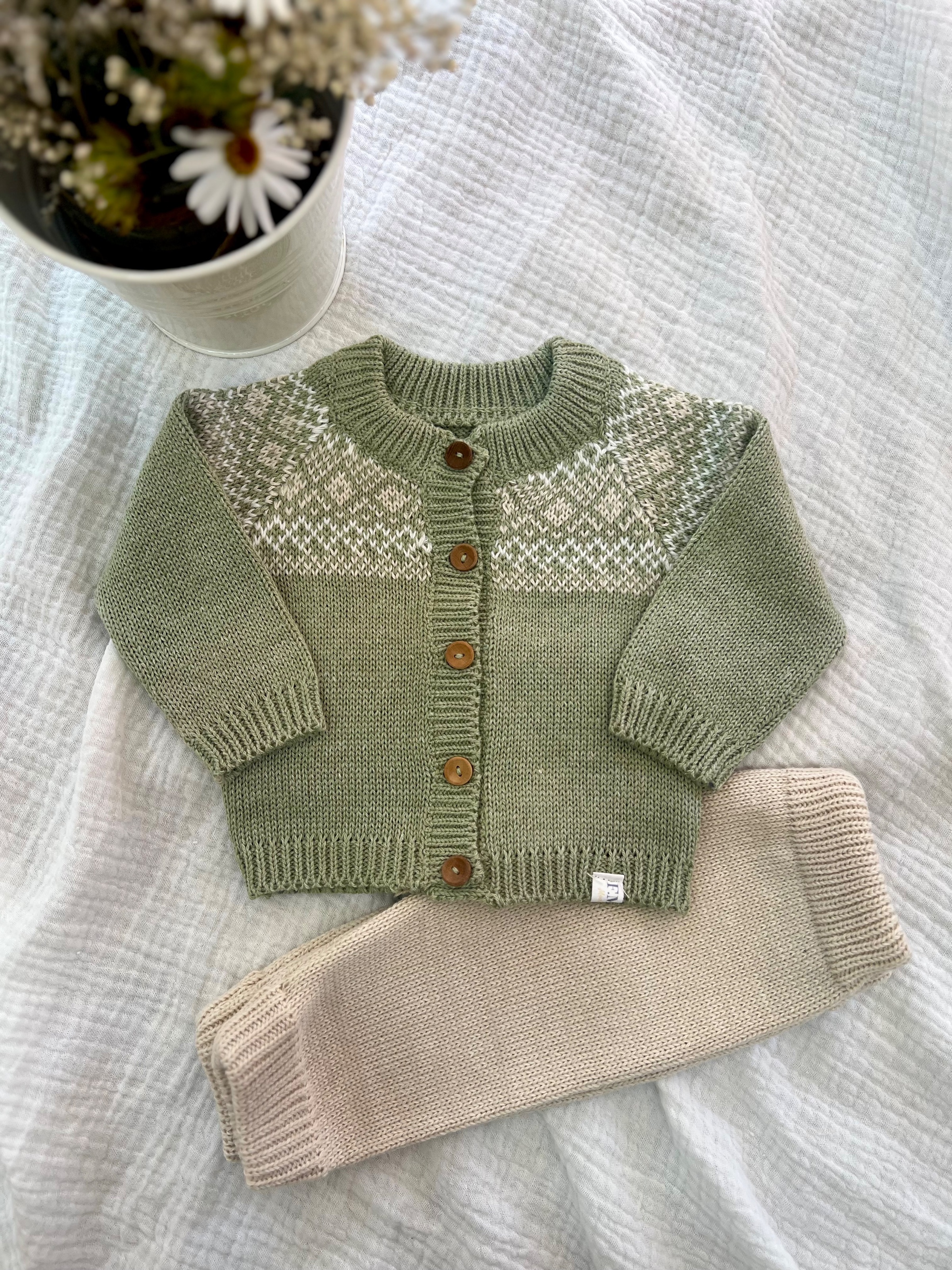 Conjunto Olivo suave